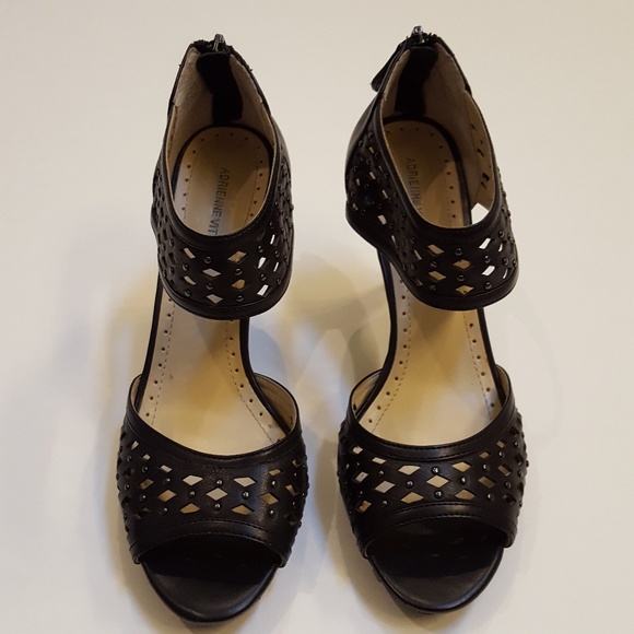 adrienne vittadini black heels